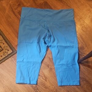 NWOT Athleta Elation Capri Leggings Blue Size 3X